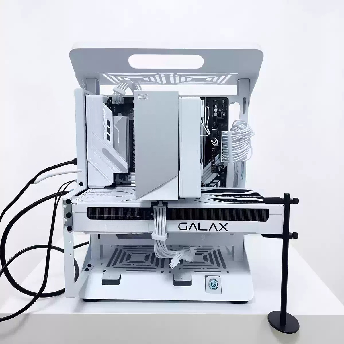 Obudowa komputera typu open fr – Gpu Vertical Mount recenzja i cena