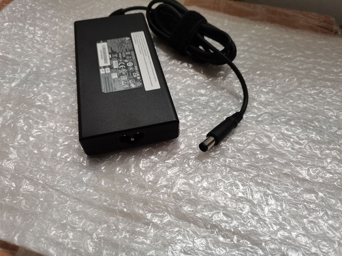NOWY Slim OEM Delta 19.5V 9.23 – Pc Gaming Uk recenzja i cena
